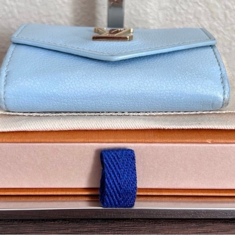 Louis Vuitton Limited Edition Portefeuille Lockmini - Picture 2 of 10